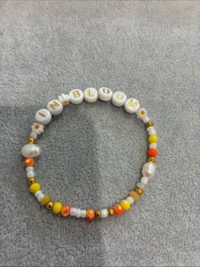 In Bloom Beaded Stretch Bracelet - Stackable Bright Fun Jewelry